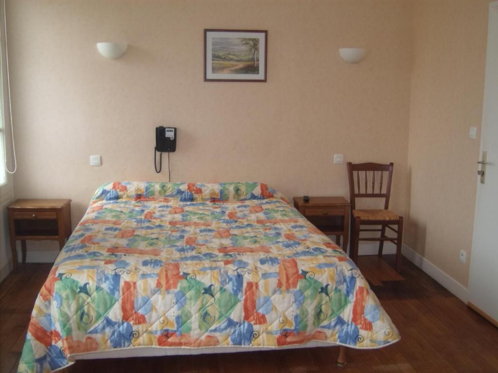 Auberge Les Muriers La Ferté-Hauterive Quarto foto